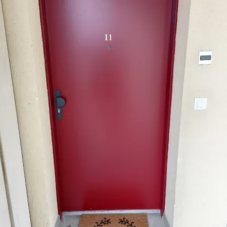 Apartment Les Vergers De Serris, 6 Personnes, 2 Pk Prives, Balcon, Lit Bebe Serris