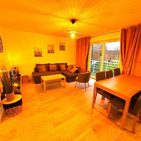 Les Vergers De Serris, 6 Personnes, 2 Pk Prives, Balcon, Lit Bebe Serris