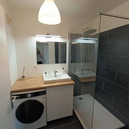 Apartment Les Vergers De Serris, 6 Personnes, 2 Pk Prives, Balcon, Lit Bebe Serris